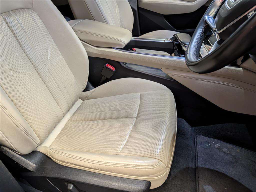 <p>2019 AUDI E-TRON 55 QUATTRO</p>