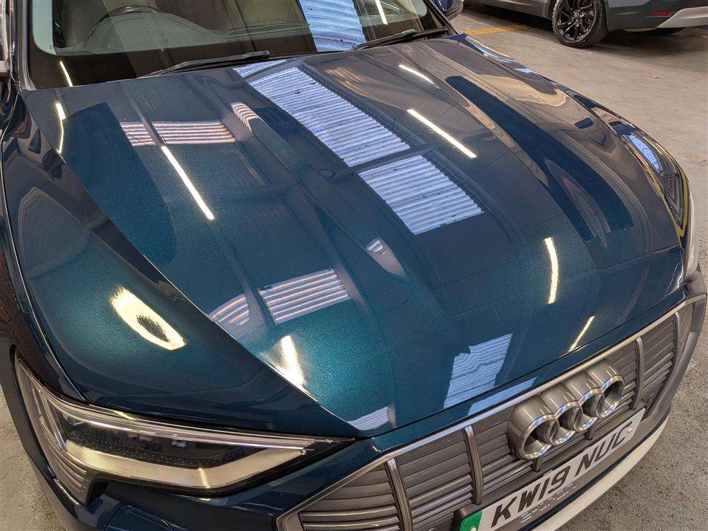<p>2019 AUDI E-TRON 55 QUATTRO</p>