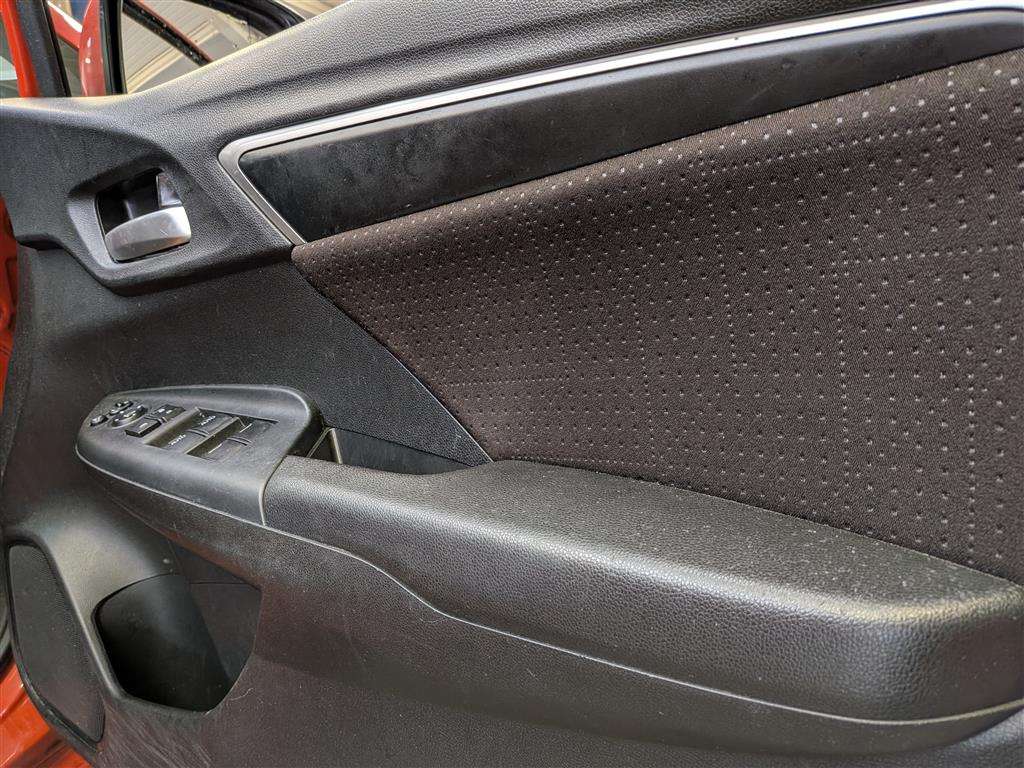<p>2017 HONDA JAZZ EX I-VTEC CVT</p>