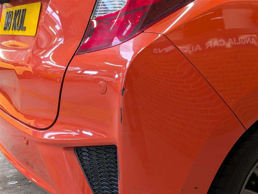 <p>2017 HONDA JAZZ EX I-VTEC CVT</p>