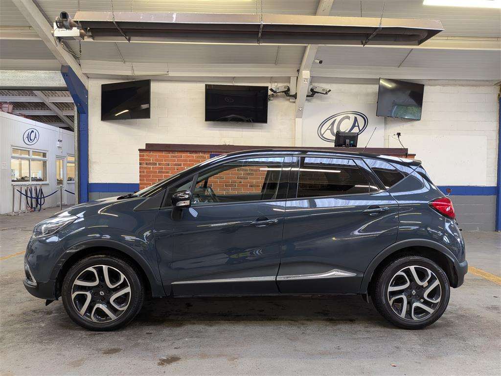 <p>2013 RENAULT CAPTURD-QUE S M-NAV NRG T</p>
