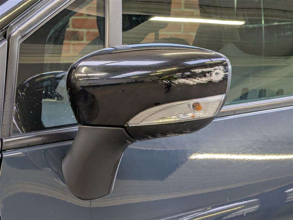 <p>2013 RENAULT CAPTURD-QUE S M-NAV NRG T</p>