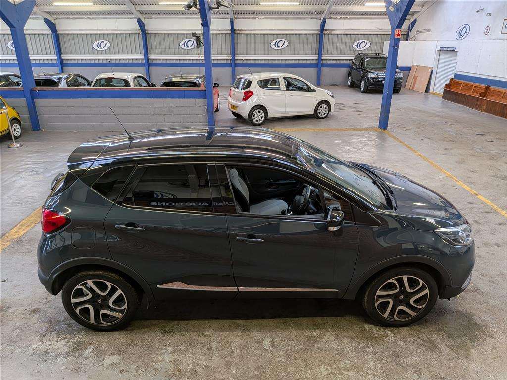<p>2013 RENAULT CAPTURD-QUE S M-NAV NRG T</p>