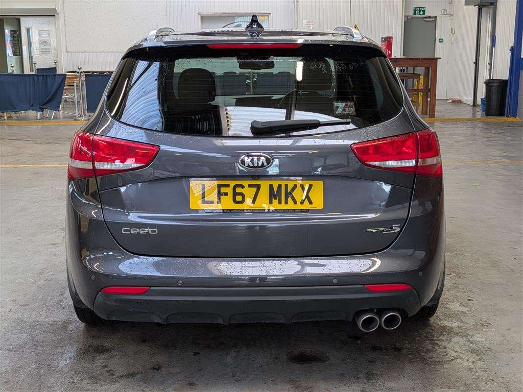 <p>2017 KIA CEED GT-LINE S ISG CRDI S</p>