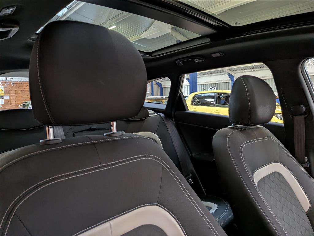 <p>2017 KIA CEED GT-LINE S ISG CRDI S</p>