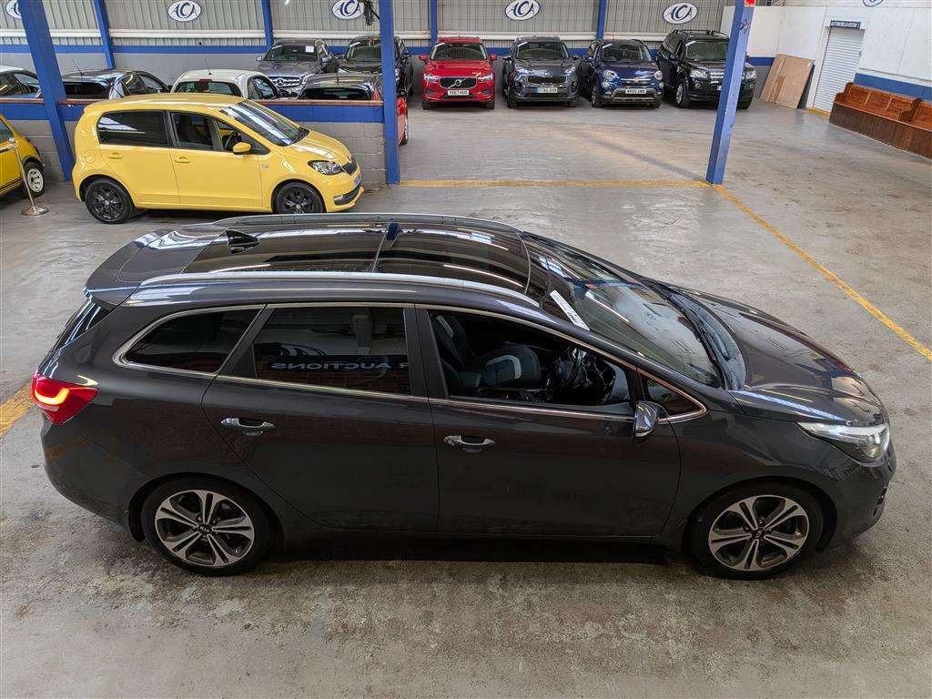 <p>2017 KIA CEED GT-LINE S ISG CRDI S</p>