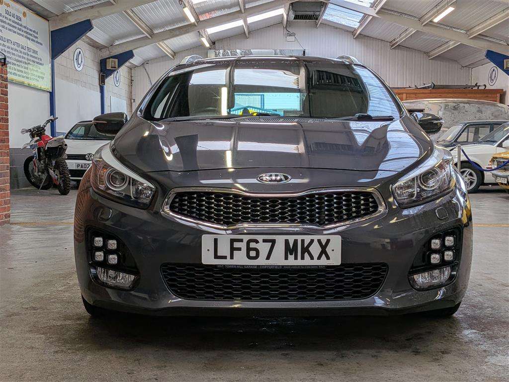 <p>2017 KIA CEED GT-LINE S ISG CRDI S</p>