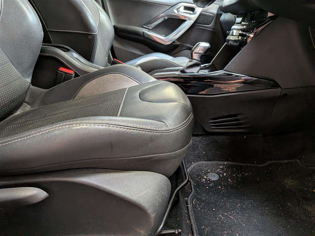 <p>2018 PEUGEOT 2008 ALLURE</p>