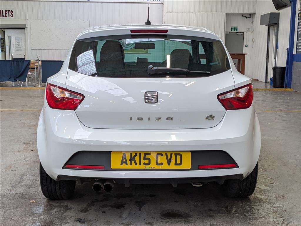 <p>2015 SEAT IBIZA FR BLACK TSI</p>
