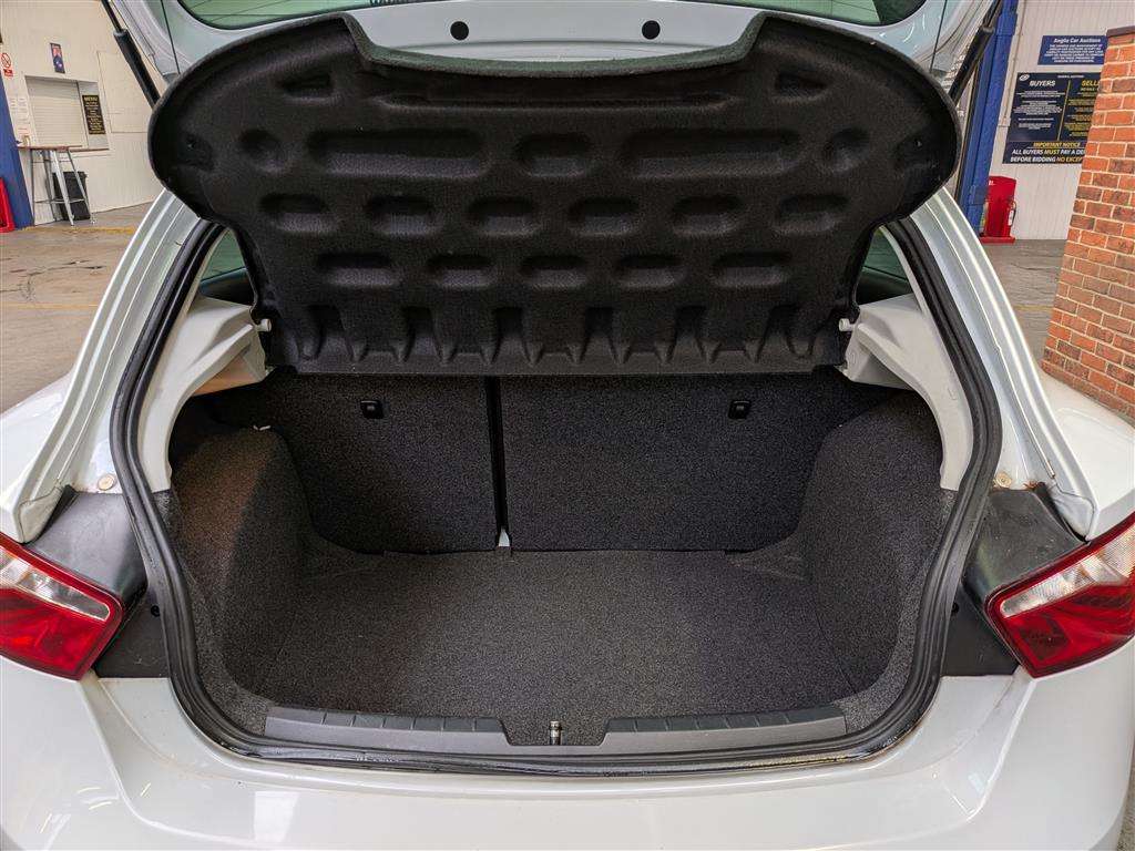 <p>2015 SEAT IBIZA FR BLACK TSI</p>