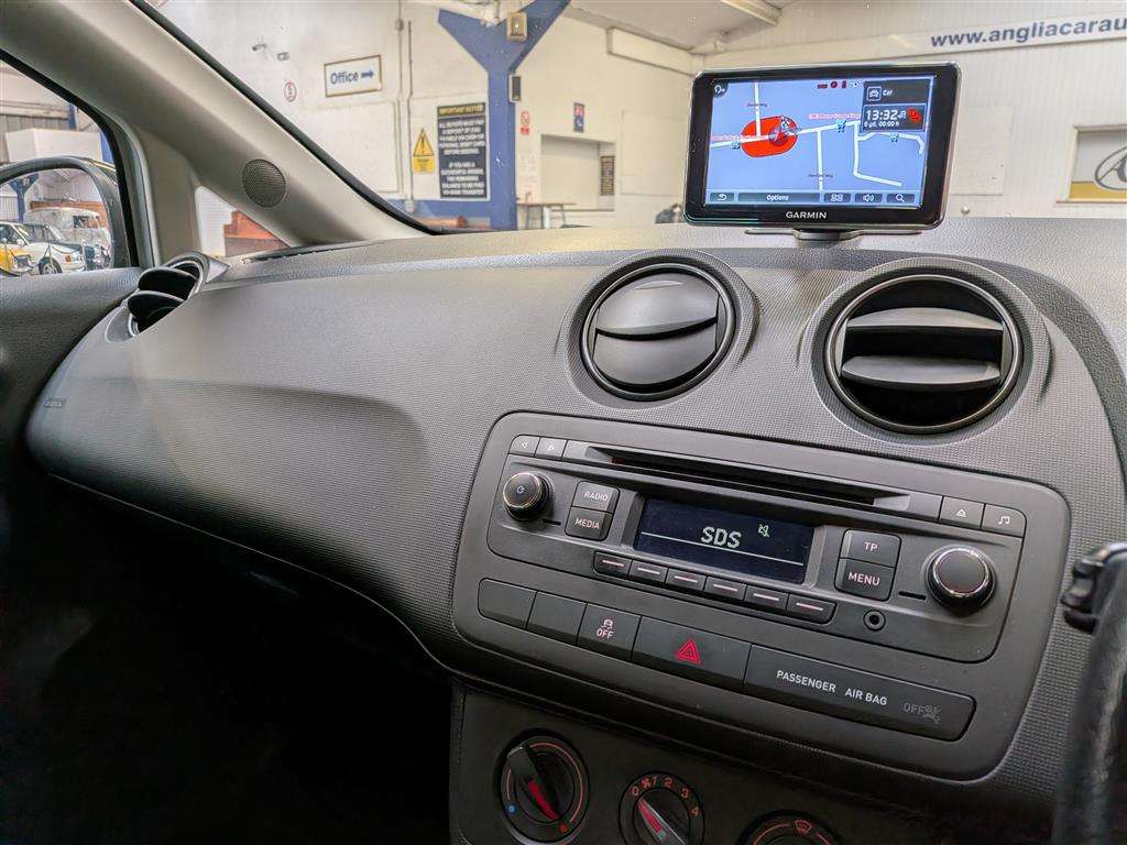 <p>2015 SEAT IBIZA FR BLACK TSI</p>