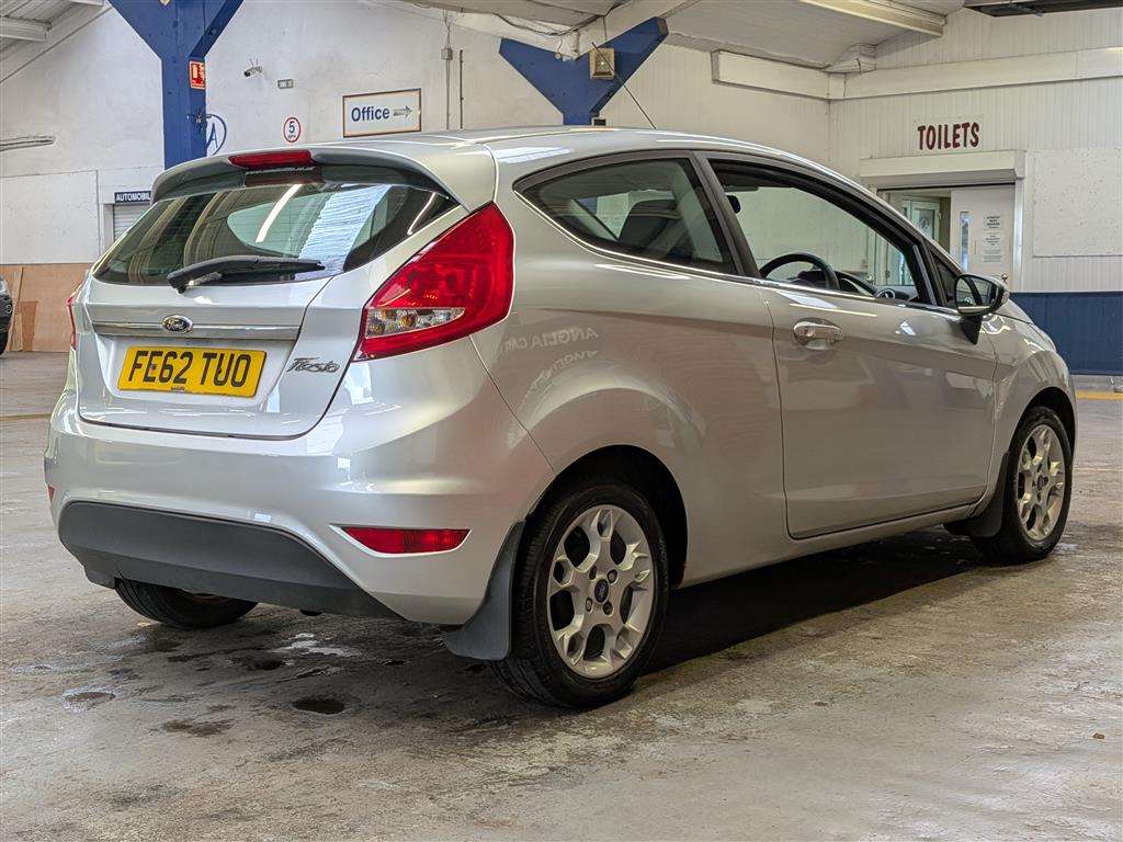 <p>2012 FORD FIESTA ZETEC</p>