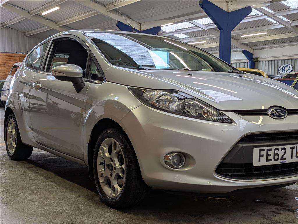<p>2012 FORD FIESTA ZETEC</p>
