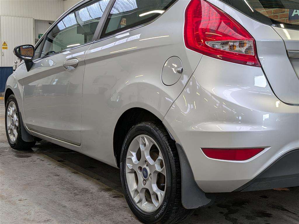 <p>2012 FORD FIESTA ZETEC</p>