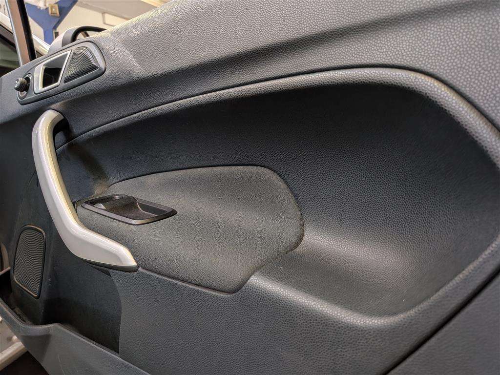 <p>2012 FORD FIESTA ZETEC</p>