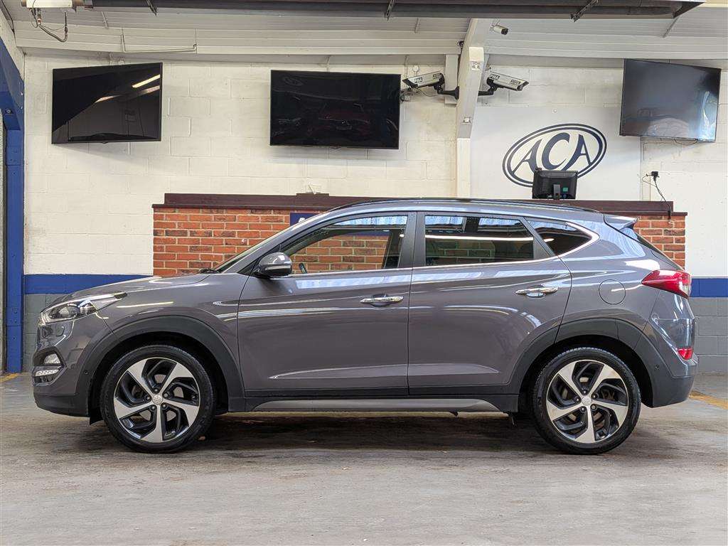 <p>2016 HYUNDAI TUCSON PREMIUM SE CRDI AU</p>