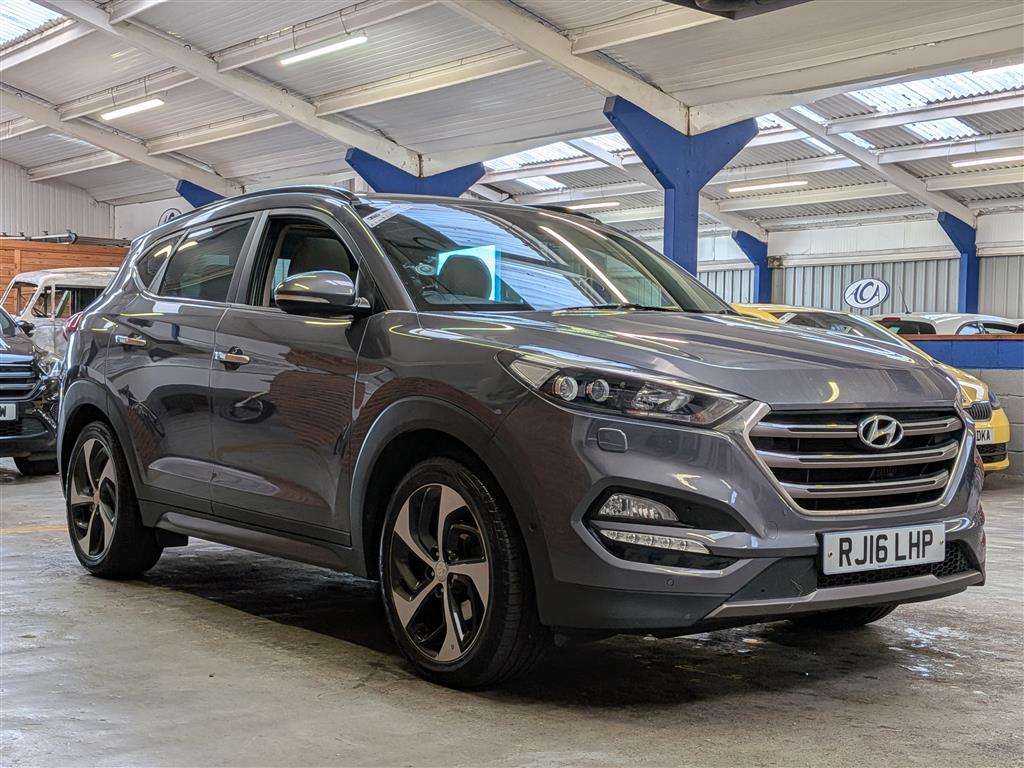 <p>2016 HYUNDAI TUCSON PREMIUM SE CRDI AU</p>