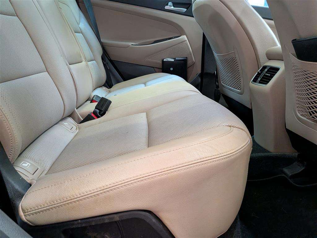<p>2016 HYUNDAI TUCSON PREMIUM SE CRDI AU</p>