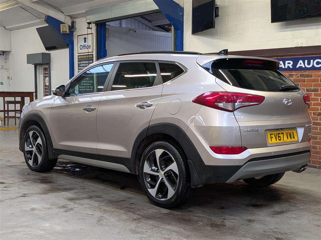 <p>2018 HYUNDAI TUCSON PREMIUM SE CRDI AU</p>