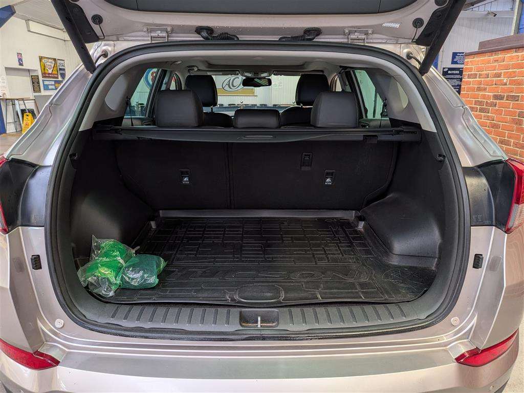 <p>2018 HYUNDAI TUCSON PREMIUM SE CRDI AU</p>