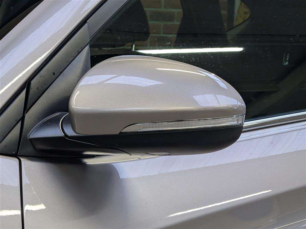 <p>2018 HYUNDAI TUCSON PREMIUM SE CRDI AU</p>