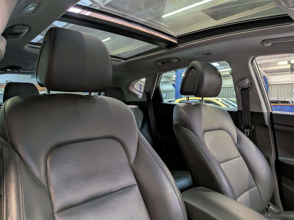 <p>2018 HYUNDAI TUCSON PREMIUM SE CRDI AU</p>