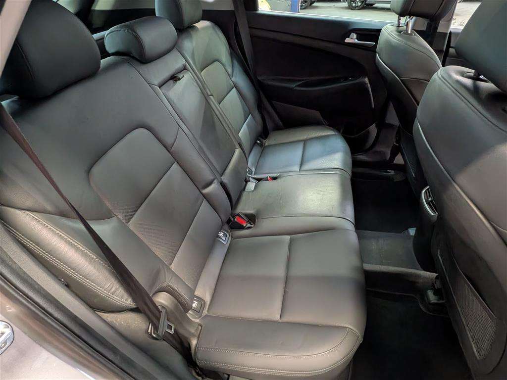 <p>2018 HYUNDAI TUCSON PREMIUM SE CRDI AU</p>
