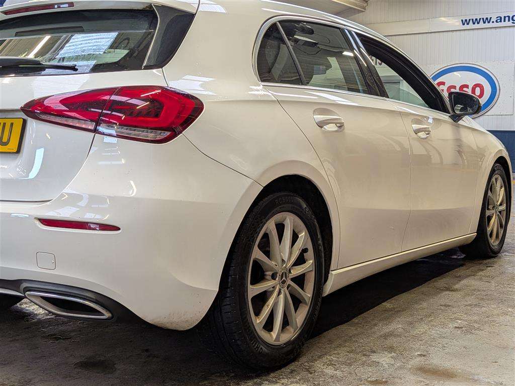 <p>2019 MERCEDES-BENZ A 200 D SPORT AUTO</p>