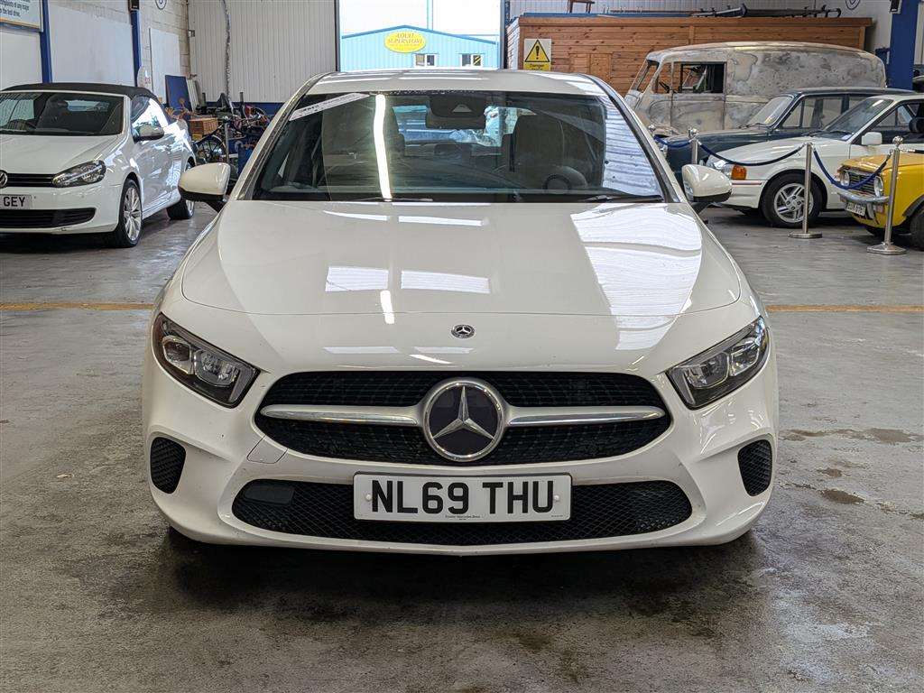 <p>2019 MERCEDES-BENZ A 200 D SPORT AUTO</p>
