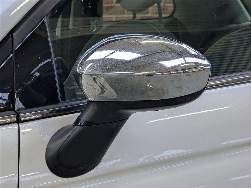 <p>2010 FIAT 500 LOUNGE</p>