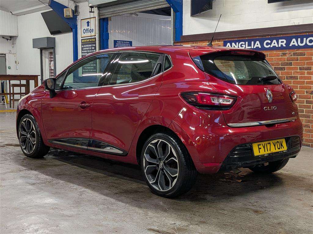 <p>2017 RENAULT CLIO DYNAMIQUE S NAV DCI</p>