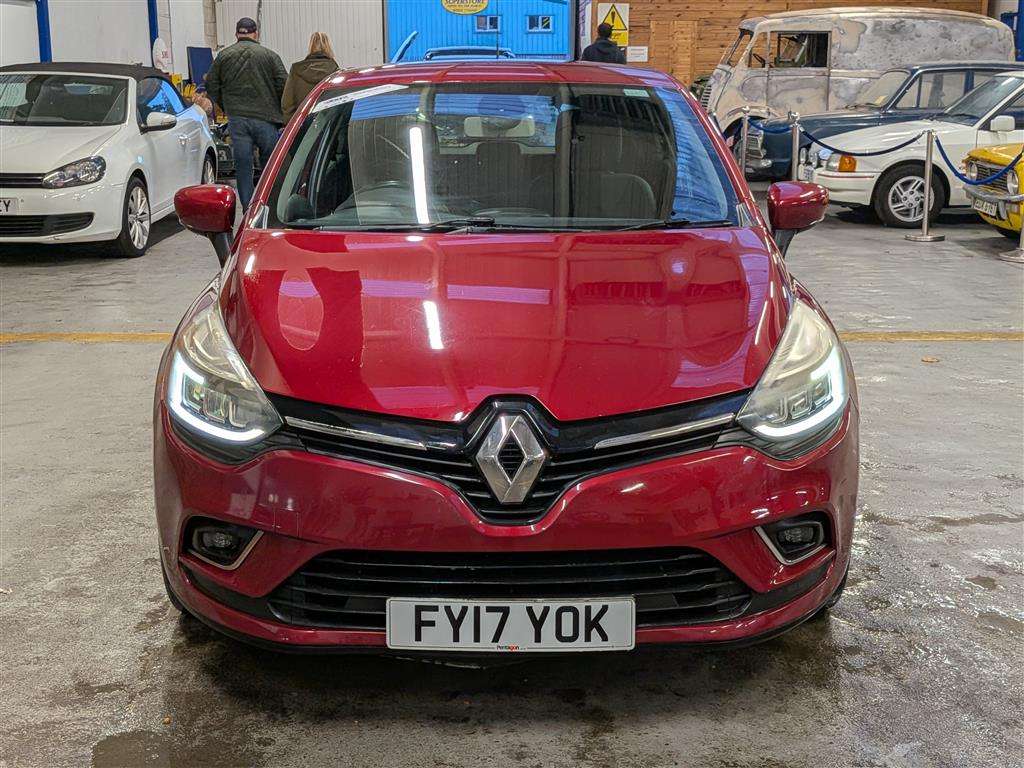 <p>2017 RENAULT CLIO DYNAMIQUE S NAV DCI</p>
