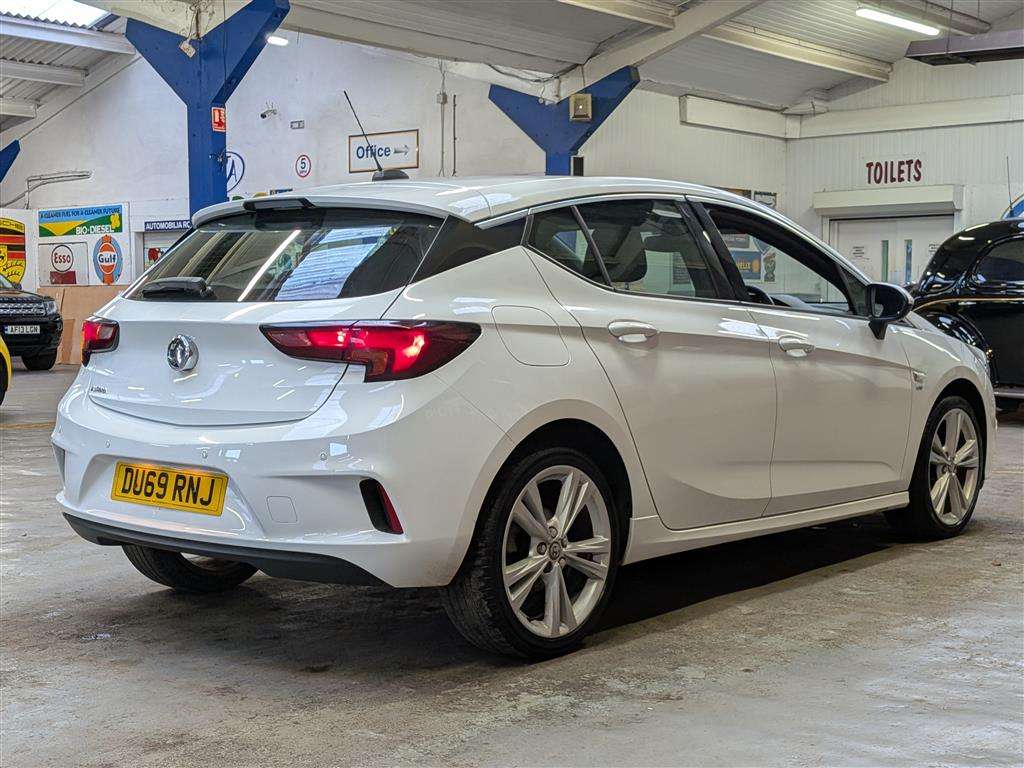 <p>2019 VAUXHALL ASTRA SRI VX-LINE NAV TUR</p>
