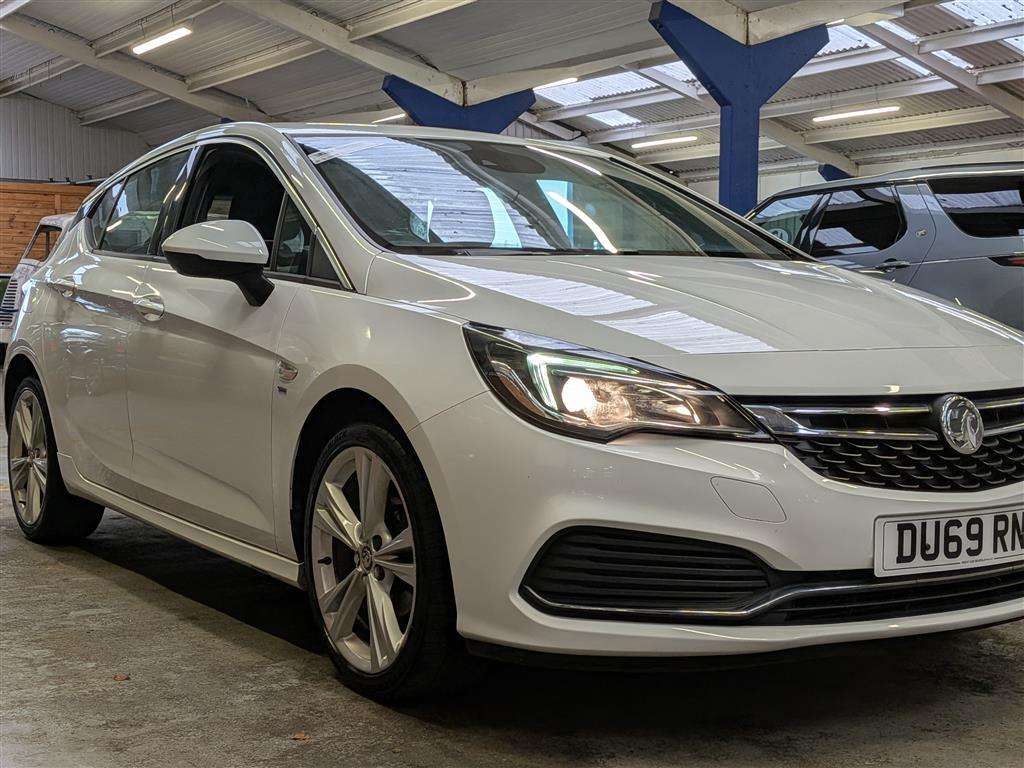 <p>2019 VAUXHALL ASTRA SRI VX-LINE NAV TUR</p>