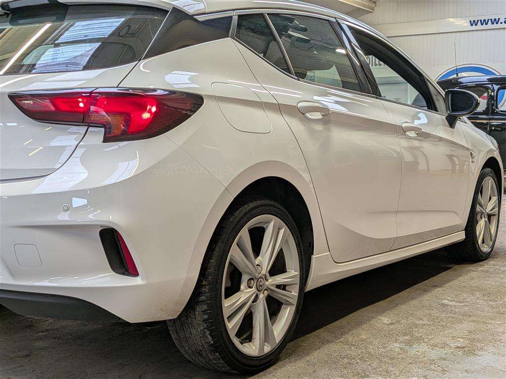 <p>2019 VAUXHALL ASTRA SRI VX-LINE NAV TUR</p>