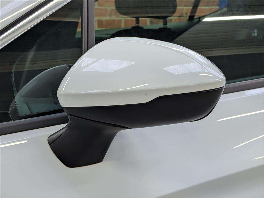 <p>2019 VAUXHALL ASTRA SRI VX-LINE NAV TUR</p>