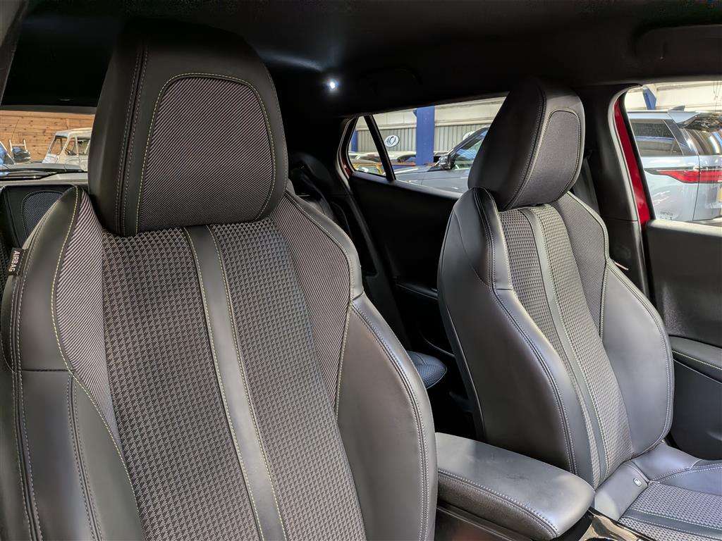 <p>2020 PEUGEOT 2008 GT LINE PURETECH S/S</p>