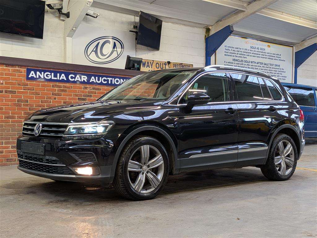 <p>2019 VOLKSWAGEN TIGUAN SEL TDI S-A</p>