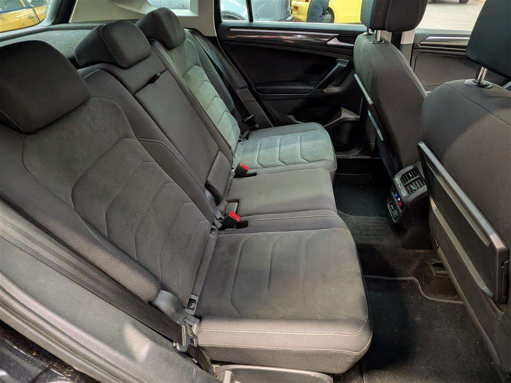 <p>2019 VOLKSWAGEN TIGUAN SEL TDI S-A</p>
