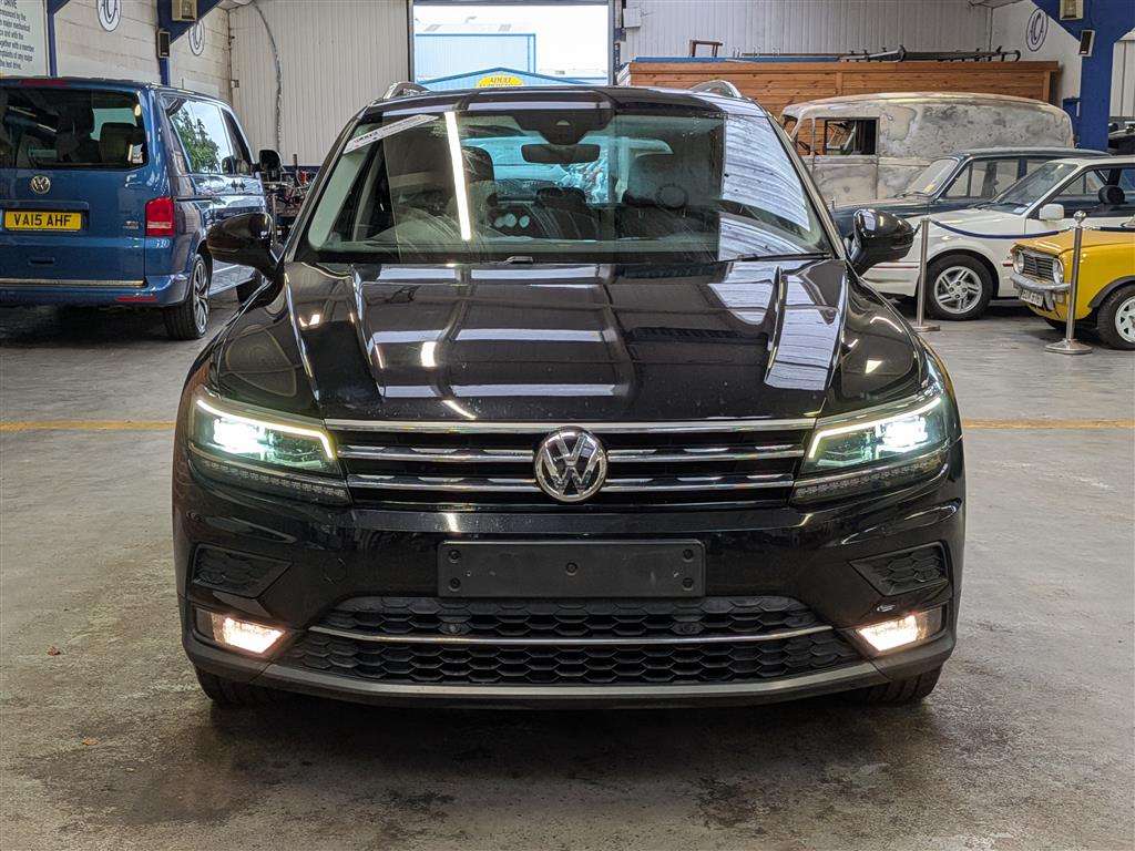 <p>2019 VOLKSWAGEN TIGUAN SEL TDI S-A</p>