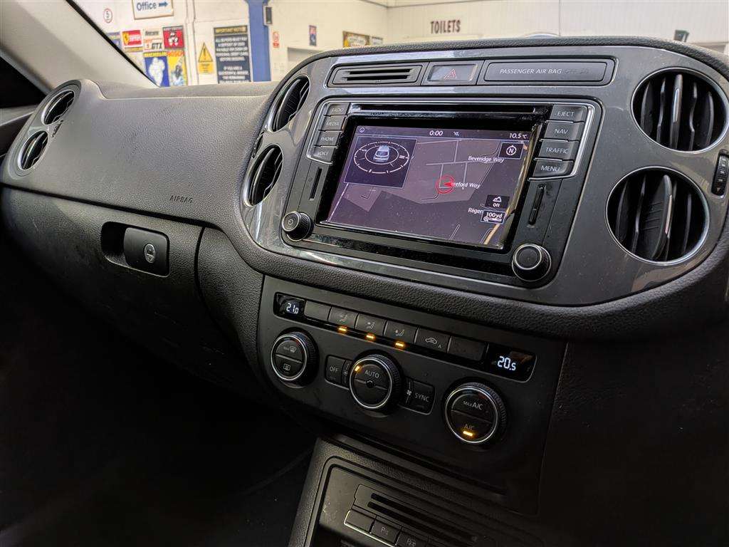 <p>2015 VOLKSWAGEN TIGUAN MATCH TDI BMT 4MOT</p>