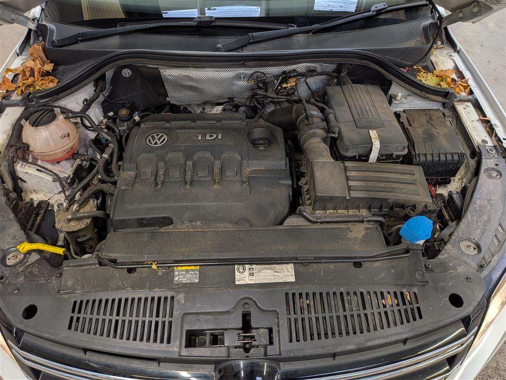 <p>2015 VOLKSWAGEN TIGUAN MATCH TDI BMT 4MOT</p>