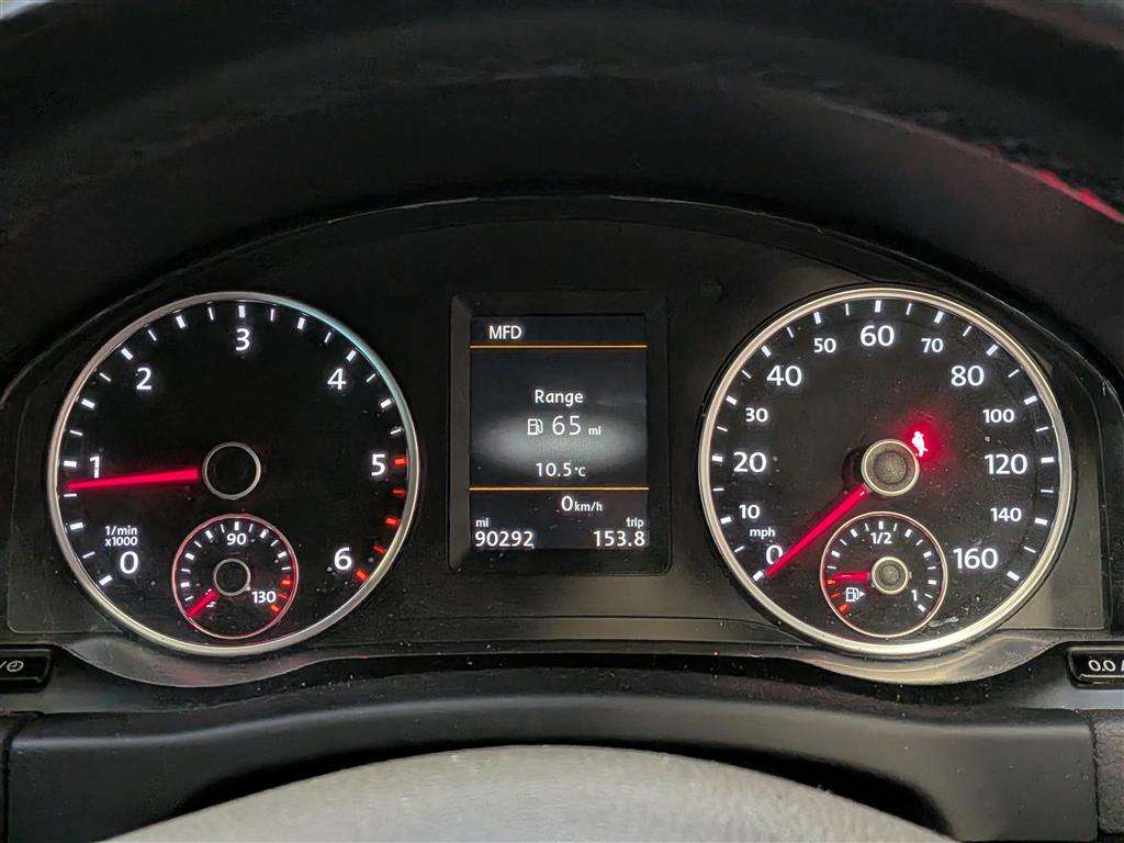 <p>2015 VOLKSWAGEN TIGUAN MATCH TDI BMT 4MOT</p>