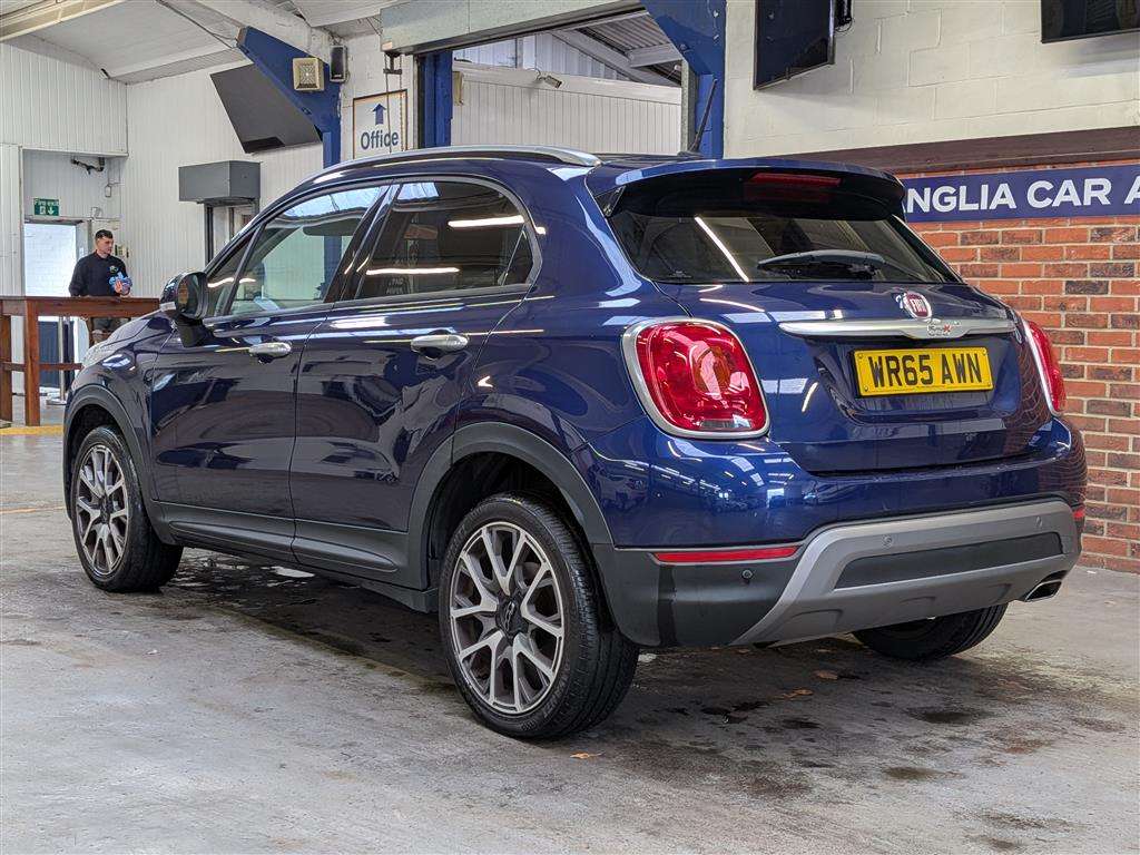 <p>2015 FIAT 500X CROSS + MULTIJET</p>