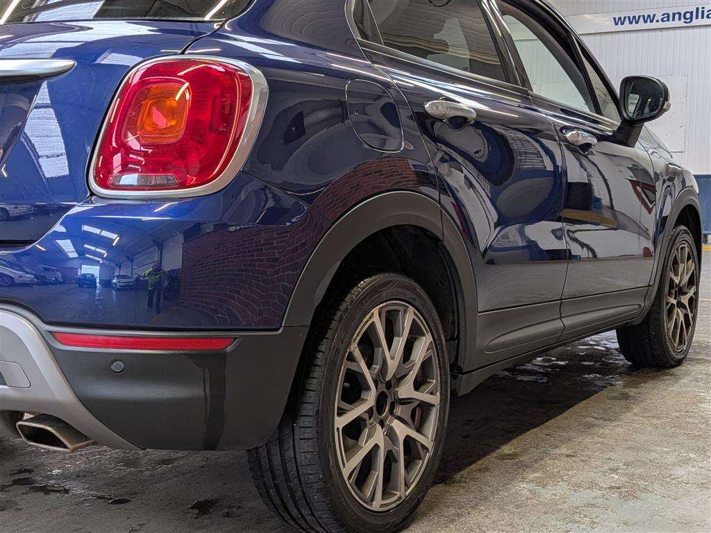 <p>2015 FIAT 500X CROSS + MULTIJET</p>