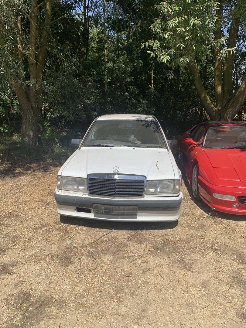 <p>1990 MERCEDES 190E W201 AUTO</p>