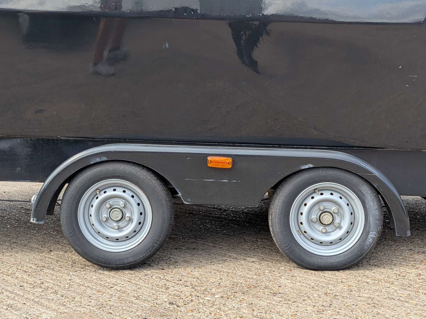 <p>2011 PRG TRACSPORTER XW COVER CAR TRAILER</p>