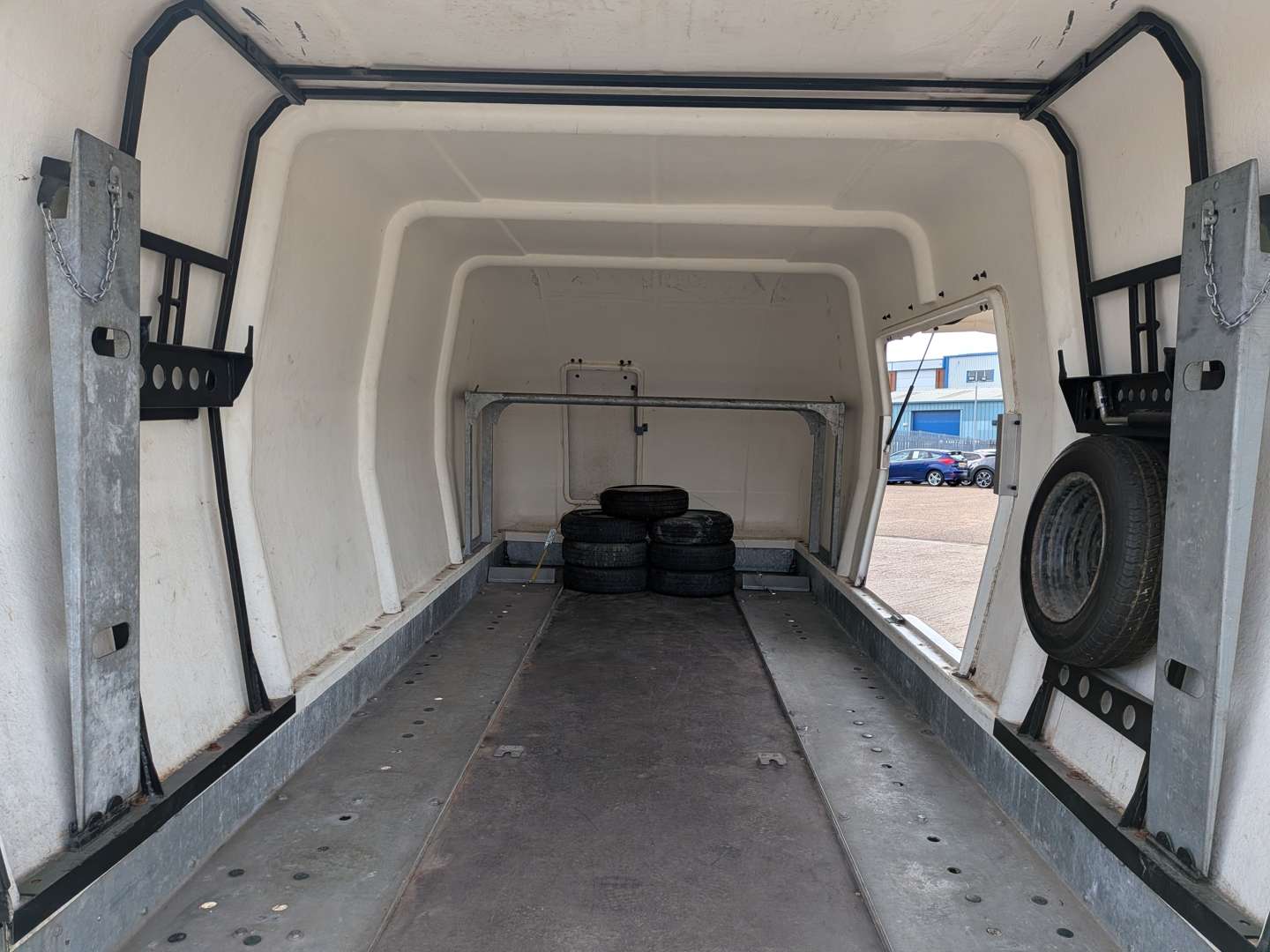 <p>2011 PRG TRACSPORTER XW COVER CAR TRAILER</p>
