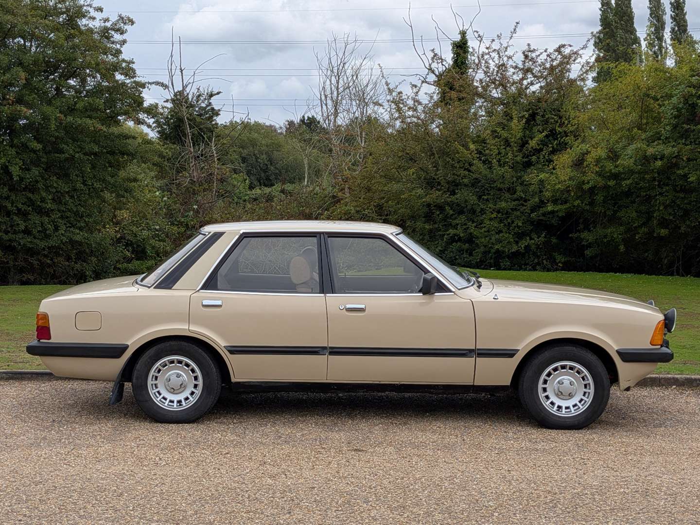 <p>1982 FORD CORTINA GL</p>