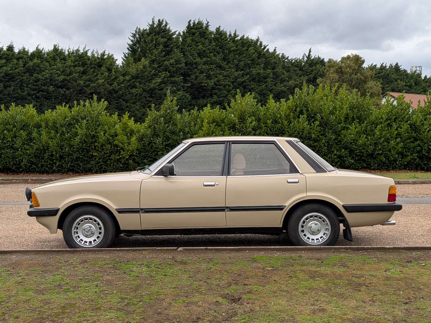 <p>1982 FORD CORTINA GL</p>